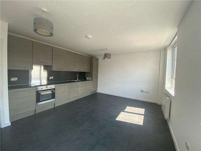 2 Bedroom Flat To Rent In Court Ash, Yeovil, Somerset, BA20