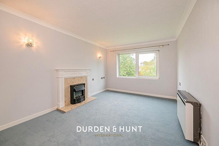 1 Bedroom Flat For Sale In Goldsmere Court, Hornchurch, RM11