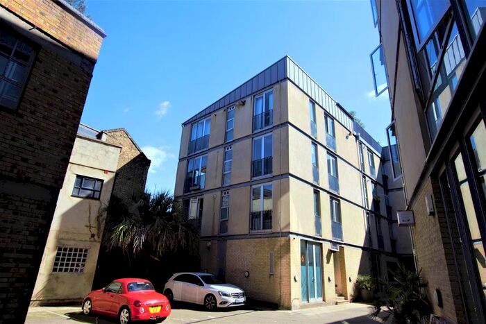 2 Bedroom Flat To Rent In Bermondsey Street, London, SE1