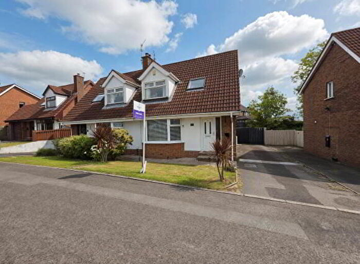 3 Bedroom Semi-Detached House For Sale In Hillview Court, Carrickfergus, BT38