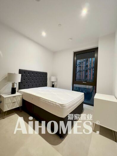 3 Bedroom Flat To Rent In Legacy Building, Viaduct Gardens, London, SW11