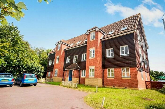 2 Bedroom Flat To Rent In Jersey Way, Braintree CM7