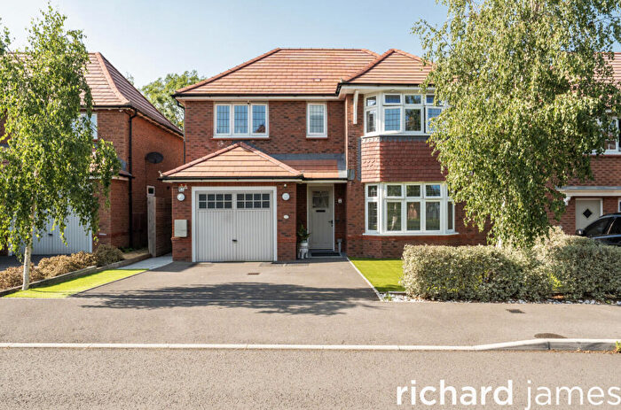 4 Bedroom Detached House For Sale In Berryfield, Swindon, SN3