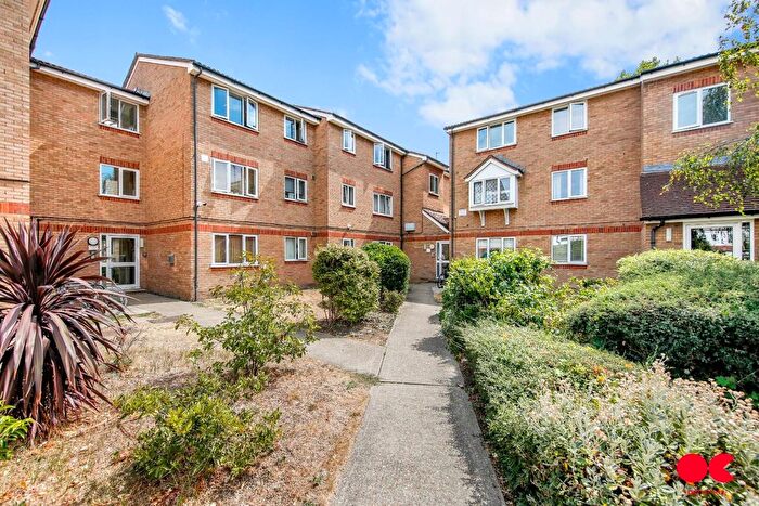 1 Bedroom Flat For Sale In Thant Close, Leyton, E10