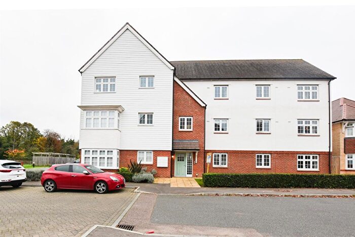 2 Bedroom Flat To Rent In Horsmanden House, Thomas Road, Aylesford, ME20
