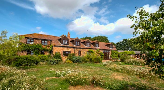 6 Bedroom Barn Conversion For Sale In Goosetree Estate, Rings End, Guyhirn, Wisbech, PE13