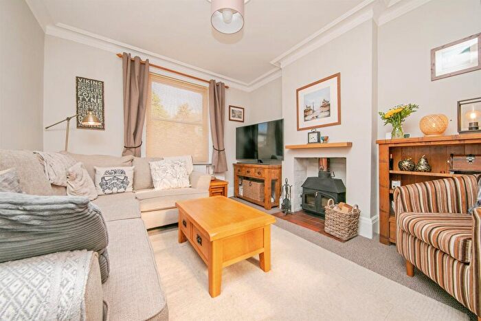 3 Bedroom Detached House For Sale In Wherstead Road, Ipswich, IP2