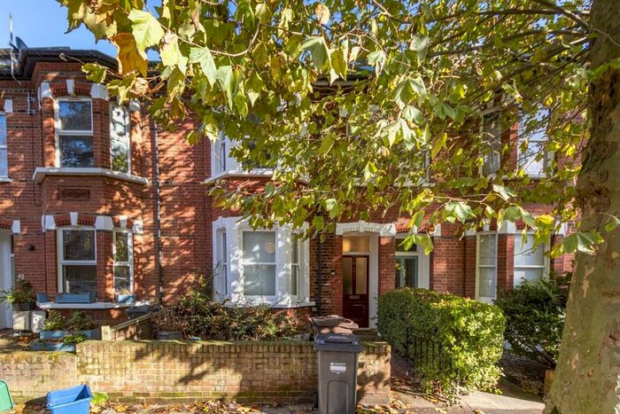 4 Bedroom Property To Rent In Silver Crescent, London, W4