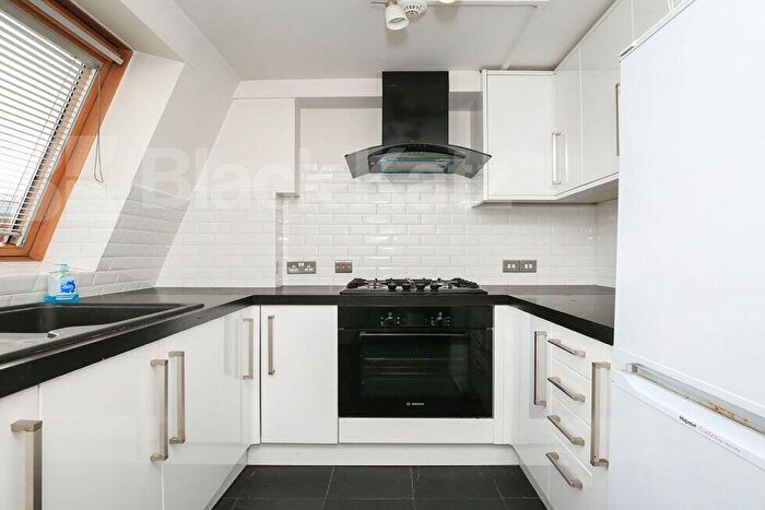 2 Bedroom Flat To Rent In Hargrave Road, Archway, N19