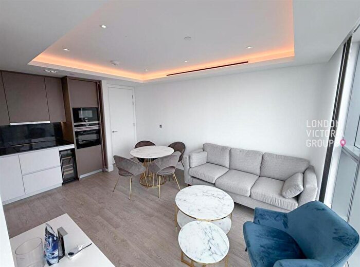 2 Bedroom Apartment To Rent In Carrara Tower, City Road, Old Street, EC1