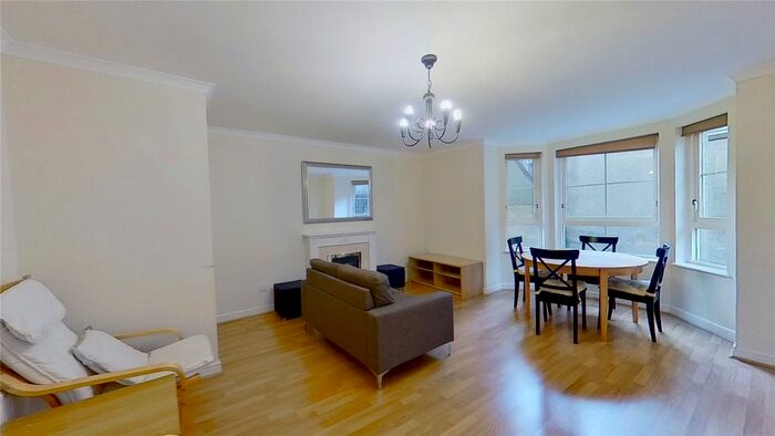 2 Bedroom Flat To Rent In Dicksonfield, Edinburgh, EH7