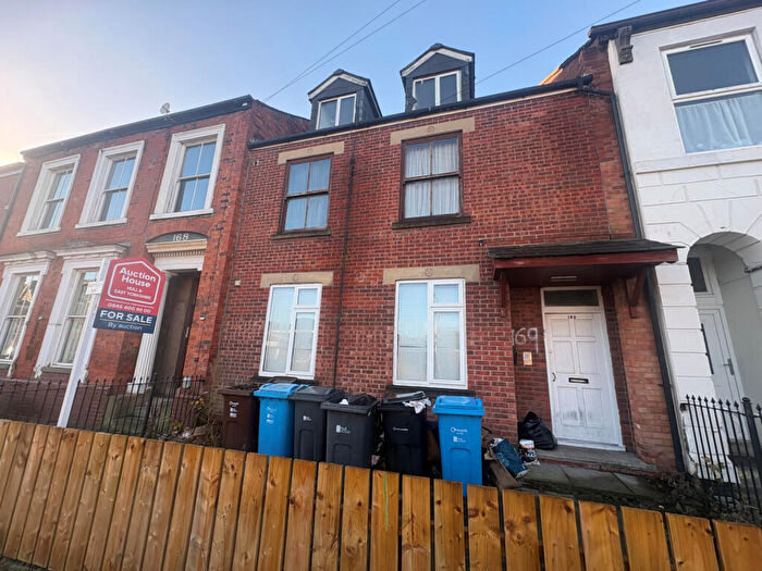 2 Bedroom Flat For Sale In Coltman Street, Hull, HU3