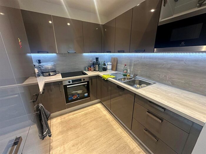 1 Bedroom Flat To Rent In Lacey Drive, Edgware, HA8