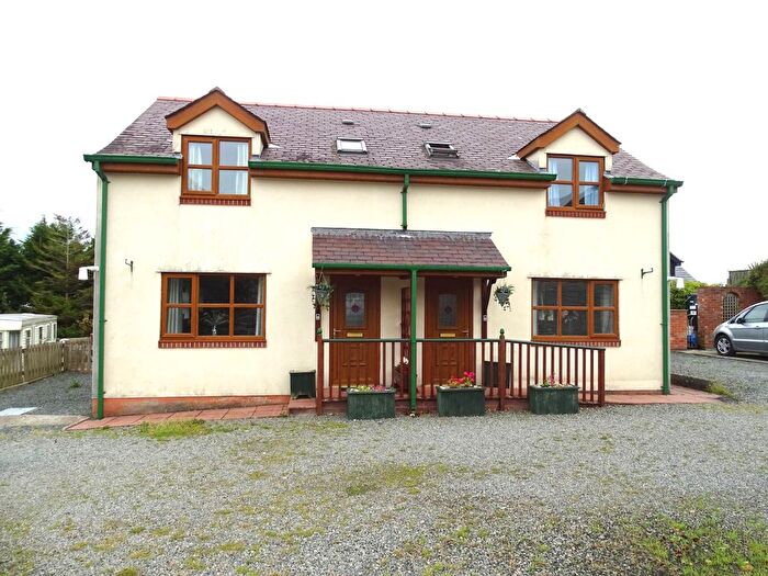 2 Bedroom Semi-Detached House To Rent In Beach Cottage, Tynygongl, Benllech, Amlwch, Ynys Mon, LL74
