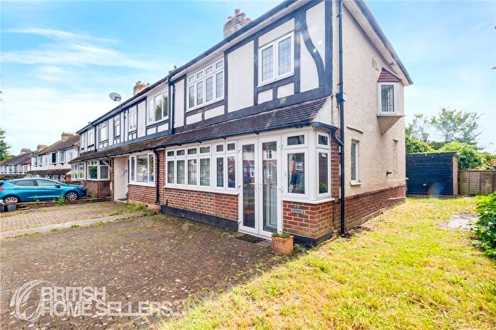 3 Bedroom Semi-Detached House For Sale In Rowan Avenue, Hove, East Sussex, BN3