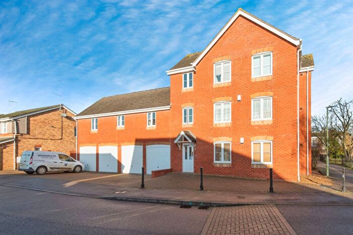 2 Bedroom Flat For Sale In Epsom Close, Stevenage, SG1