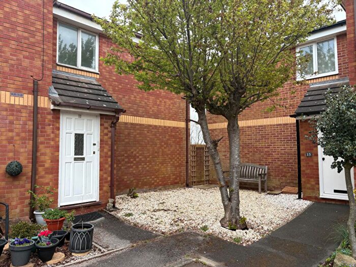 2 Bedroom Apartment To Rent In Linden Mews, Lytham St Annes, FY8