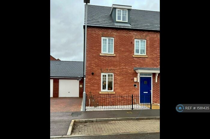 3 Bedroom Semi-Detached House To Rent In Port Line Road, Brooklands, Milton Keynes, MK10