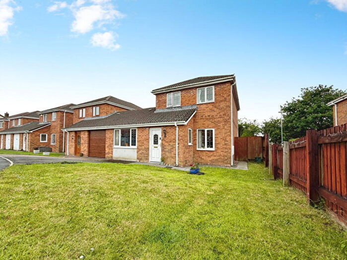 3 Bedroom Link Detached House For Sale In Brownhills, Gorseinon, Swansea, SA4