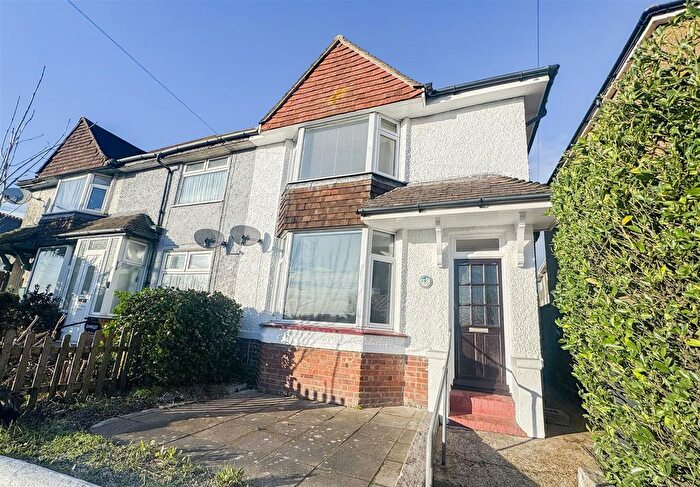 3 Bedroom End Of Terrace House To Rent In Little Common Road, Bexhill, TN39