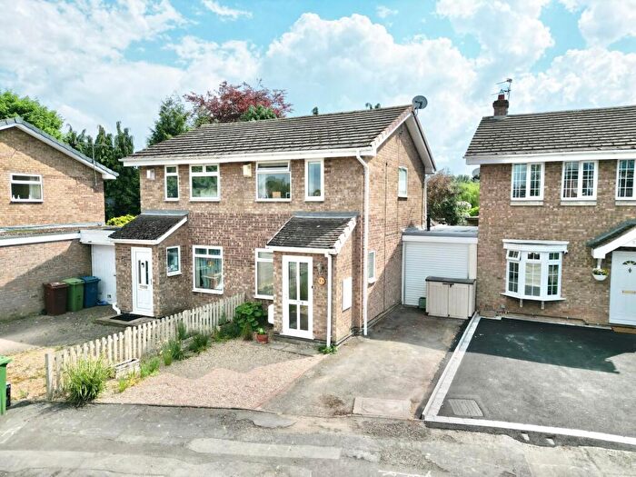 3 Bedroom Semi-Detached House For Sale In St. Lawrence Way, Gnosall, ST20