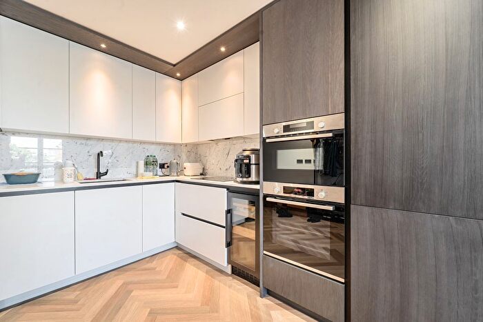 1 Bedroom Flat To Rent In Walton Clark House, Borough, SE1