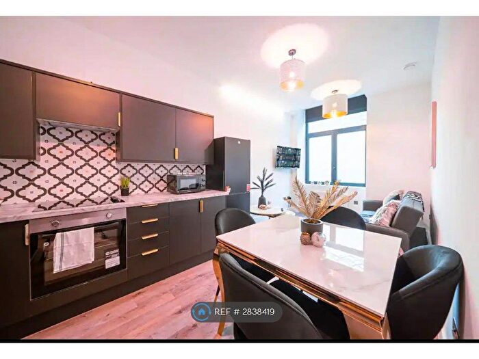 2 Bedroom Maisonette To Rent In Stanley Mills, Huddersfield, HD3