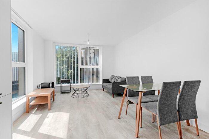 2 Bedroom Apartment To Rent In Cliveland Street Lofts, Birmingham, B19