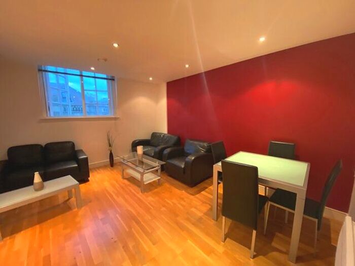 2 Bedroom Apartment To Rent In Bedford Chambers Bedford Street City Centre, LS1