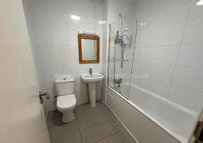 4 Bedroom Flat To Rent In B Arthur Avenue, Lenton, Nottingham, Nottinghamshire, NG7