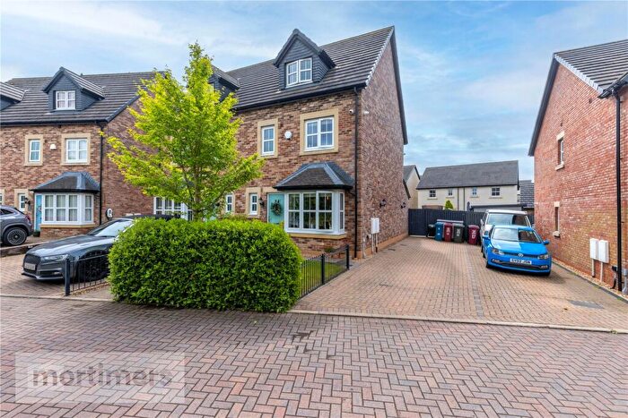 4 Bedroom Semi Detached House For Sale In Beeston Grove, Clitheroe, Lancashire, BB7