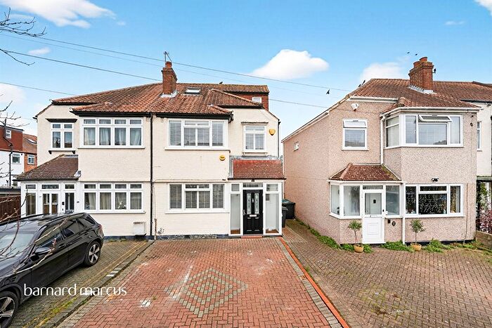 4 Bedroom Semi Detached House For Sale In South Park Grove, New Malden, KT3
