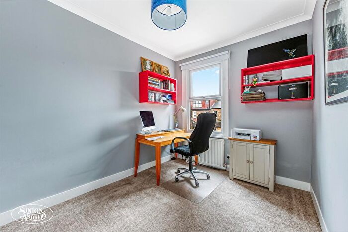 3 Bedroom Terraced House For Sale In Regina Terrace, London, W13