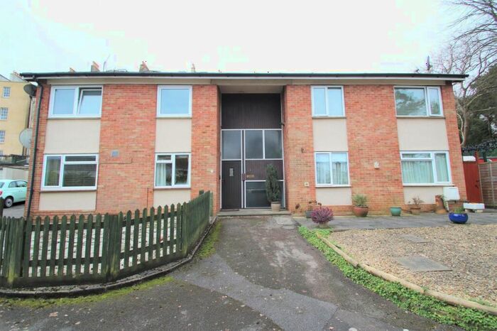 1 Bedroom Flat To Rent In Camp Road, Clifton, BS8