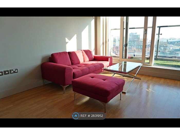 1 Bedroom Flat To Rent In Peninsula Apartments, London, W2