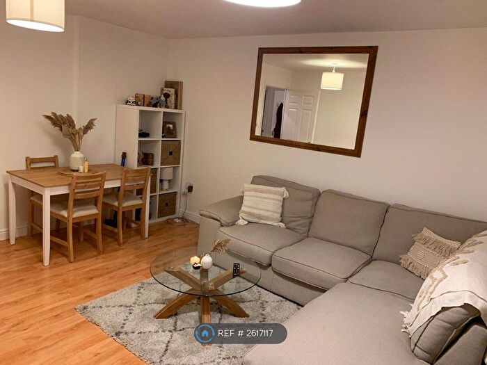 2 Bedroom Flat To Rent In Thyme Close, Kidbrooke, SE3