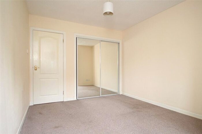 2 Bedroom Flat For Sale In Houston Road, Bridge Of Weir, PA11