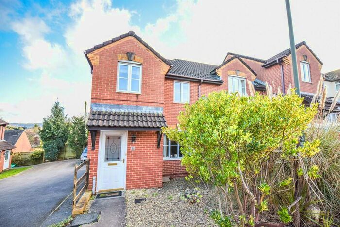 3 Bedroom End Of Terrace House To Rent In The Slade, Dursley, GL11