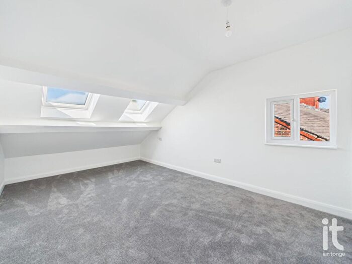 2 Bedroom Apartment To Rent In Buxton Road, High Lane, Stockport, SK6