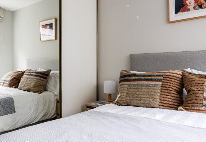 2 Bedroom Apartment To Rent In Neptune Wharf, London, SE8