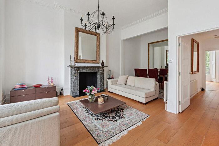 2 Bedroom Apartment For Sale In Upper Park Road, London, NW3