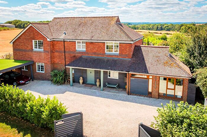 5 Bedroom Detached House For Sale In Pipers Lane, Northchapel, GU28