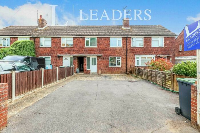 3 Bedroom Terraced House To Rent In Timsbury Crescent, Bedhampton, PO9