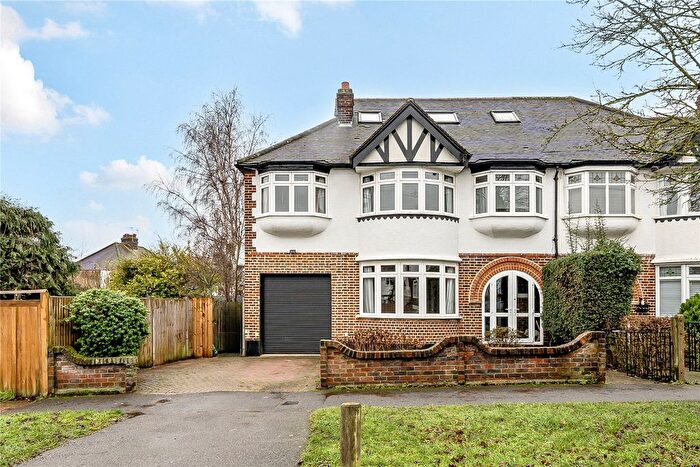 5 Bedroom Semi Detached House For Sale In Surbiton, KT5