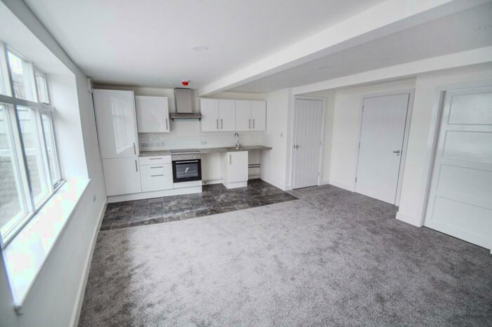 2 Bedroom Flat To Rent In Flat, Silver Street, Hull, HU1