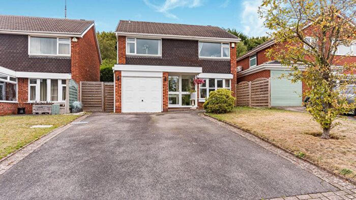 4 Bedroom Detached House For Sale In Chelsea Drive, Four Oaks, B74