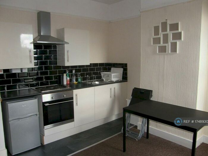 1 Bedroom Flat To Rent In Queensland Avenue, Coventry, CV5