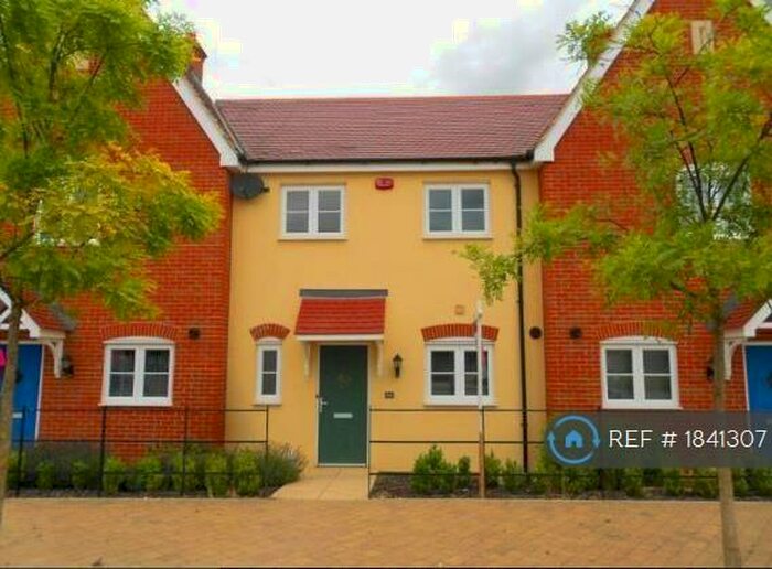 3 Bedroom Terraced House To Rent In Brooklands Avenue, Bedford, MK42