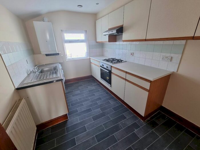 1 Bedroom Flat To Rent In Norbury Road, Thornton Heath, CR7