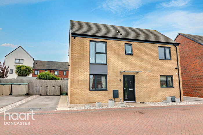 3 Bedroom Detached House For Sale In Burgundy Road, Woodfield Plantation, Doncaster, DN4